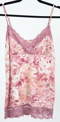 Regata Studio Y Feminina Rosa Floral Acabamento em Renda Elástica Extra Grande Excelente Estado Usado - Imagem 1 de 4