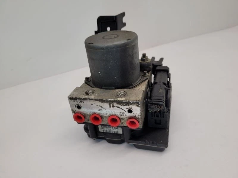 Conjunto de 10 piezas de freno antibloqueo Nissan Versa 2010 47660ZW80A Foto 1 de 4