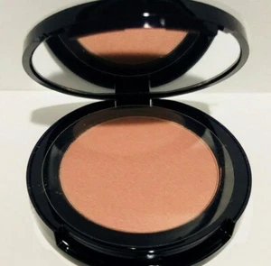 Estee Lauder limited edition all over Shimmer 0.16 oz/4.75g Travel size - Picture 1 of 3