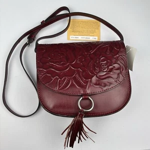 Borsa a tracolla Patricia Nash Brinlee in pelle con sella nappa rosso sangue di bue lavorata - Foto 1 di 7