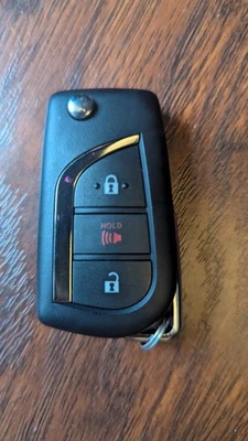OEM 2019 - 2024 TOYOTA RAV4 REMOTE FLIP KEY FOB GQ4-73T 89070-0R300 H-CHIP - Image 1 of 4