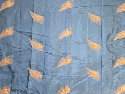 Pier 1 Cortina de satén bordada pluma de pavo real azul verdoso 2 paneles 54x96 Foto 1 de 4