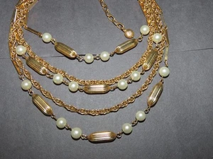 60er Jahre HALSBAND HALSKETTE 5 STRÄNGE GOLDFARBENE PERLEN 13,5-16,5" PERLENKETTEN - Bild 1 von 3