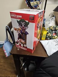 Harley Quinn DC Bombshells Full Sized Statue Ver. 2 N.I.B. - Picture 1 of 3