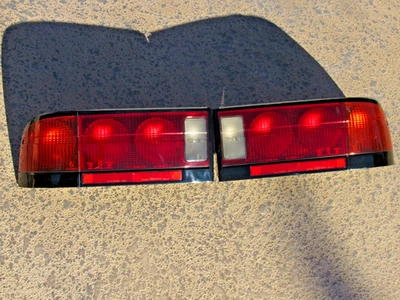 Mazda RX7 1989-91 convertible luces traseras conjuntos diestro y derecho ambos OEM Foto 1 de 4