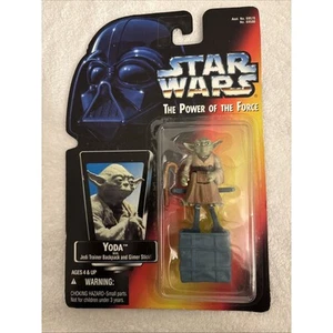 Master Yoda 2" Action Figure Star Wars Power of The Force Kenner 1995 Sealed - Picture 1 of 5