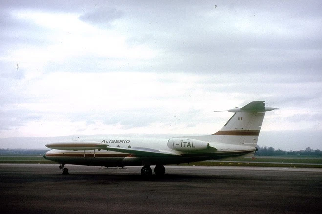 original 35 mm Slide  Hansa Jet HFB 320 Aliserio I-Ital 04-75 Foto 1 de 1