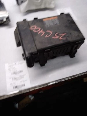 Fuse Box Engine ID 23220934 Fits 17 EXPRESS 2500 VAN 2374040 - Image 1 of 4