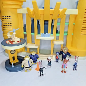 ZOOTOPIA Police Station Playset & 8 Figures Helicopter loose Great condition - Picture 1 of 13