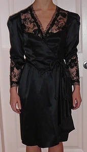 Custom designed black chantilly lace and classic silk cocktail dress - Imagen 1 de 1