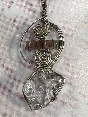 Кулон из натурального драгоценного камня турмалина с бриллиантами Herkimer серебряная пластина в проволочной упаковке - Изображение 1 из 4