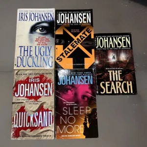 IRIS JOHANSEN Book Lot of 5 Thriller Suspense Novels- Paperback.. - Picture 1 of 1