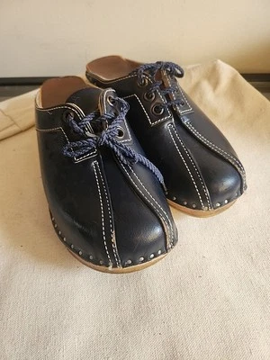 Zuecos suecos vintage Troentorp Bastad azul marino plataforma de encaje boho hippie 36 Foto 1 de 4