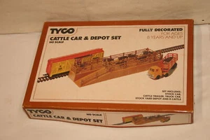 Vintage 1976 Tyco HO Cattle Car and Depot Set Model 935 in the Original Box - Picture 1 of 9