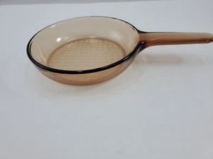 Vision Ware Amber Skillet Frying Pan Waffle Bottom Vintage 7" Corning Pyrex - Picture 1 of 6