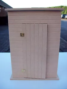 1:12th Scale Outdoor Loo or shed - (Kit) - Picture 1 of 9