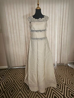 Vestido de novia Le Sete of Pastore marfil seda Foto 1 de 4