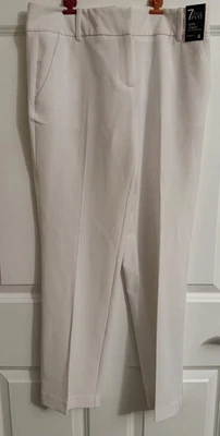 Pantalón New York & Co. 7th Avenue. Pantalón tobillo slim blanco. Talla 10 Foto 1 de 3