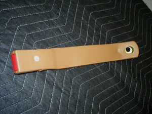 1982-92 Camaro Firebird beechwood front Seat Belt receiver Buckle GM OEM NEW NOS - Picture 1 of 5