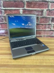 Dell Latitude D600 Retro Gaming Laptop Pentium 1.70GHz 512MB RAM Windows XP Pro - Picture 1 of 12