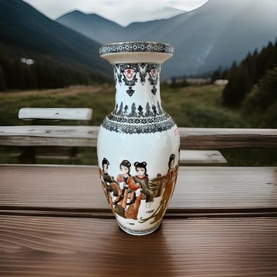 Antique Qing Dynasty Chinese Signed Famille Rose Porcelain Vase BEAUTIFUL - Image 1 of 4