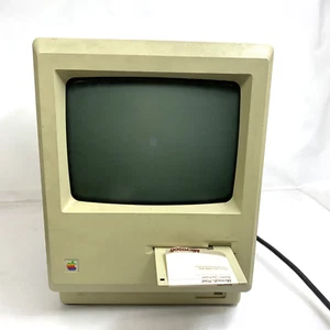 VINTAGE APPLE MACINTOSH M0001W (512K) COMPUTER - POWERS ON - Picture 1 of 8
