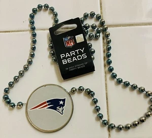 New England Patriots Party Beads Necklace. Brand new with tags - Picture 1 of 2