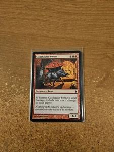 MAGIC THE GATHERING RAVNICA: CIUDAD DE GREMIOS TRANSPORTADOR DE CARBÓN CERDOS LIGERAMENTE TOCADOS - Imagen 1 de 2