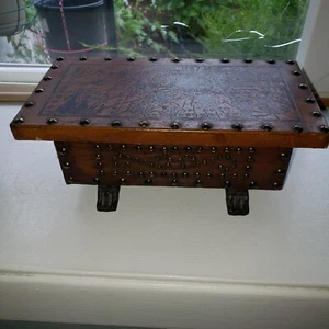 Vintage leather covered wooden box with studs trinket, storage, cigar, whatnot - Picture 1 of 10