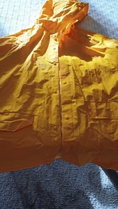 PVC Regenjacke Regenmantel Plastik gelb Ostfriesennerz 52-54 - Größe Herren L - Bild 1 von 3