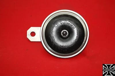 00 2000   SUZUKI KATANA 750 HORN SIGNAL - Image 1 of 4