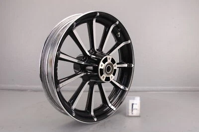 Harley Electra Glide CVO 2011 llanta delantera 17 x 3,00" ruleta corte contraste Foto 1 de 4