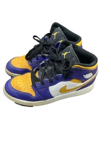 Nike Air Jordan 1 Mid GS Lakers viola giallo sneakers DQ8423 taglia 4,5 anni senza scatola - Foto 1 di 5