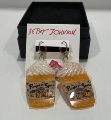 NUEVO Pendientes colgantes Betsey Johnson tono dorado naranja y blanco calabaza especias latte Foto 1 de 4