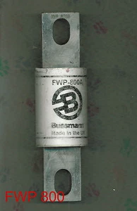 BUSSMAN FWP 800 FUSIBILE 700 VOLT 800 AMP SEMICONDUTTORE FWP800 - Foto 1 di 3