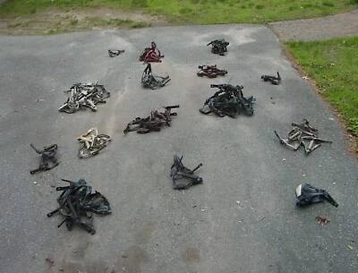 Volvo 240/260 1975-1993 capó bisagra pasajero/derecha con resorte auxiliar. Bien USADO. Foto 1 de 4