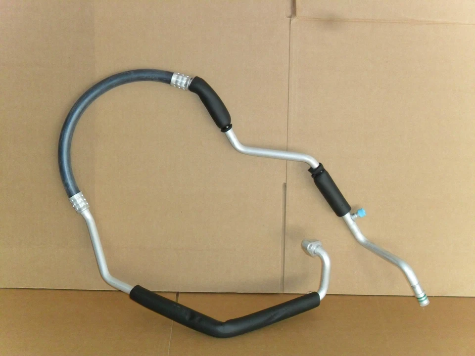 NUEVA MANGUERA DE SUCCIÓN AC 2005-2012 TOYOTA TACOMA 2.7 L4 Foto 1 de 1