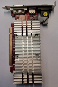 ATI RADEON HD 3450 256MB Grafikkarte Club3D CGAX-3456I PCIe x16 LP  #K-440-07 - Picture 1 of 5