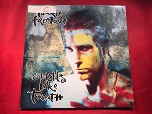 W-72 LAURIE FREELOVE Smells Like Truth - 1991 - CHEN 20-2 - RECORD - ALTERNATIVE - Imagen 1 de 6