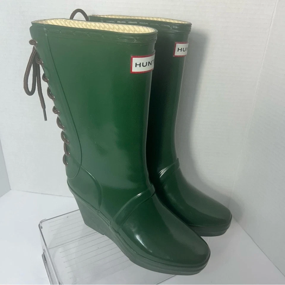 NUEVAS BOTAS DE LLUVIA HUNTER Verbier verdes de goma de media pantorrilla 3” cuña talla 36 EU 5 EE. UU. Foto 1 de 4