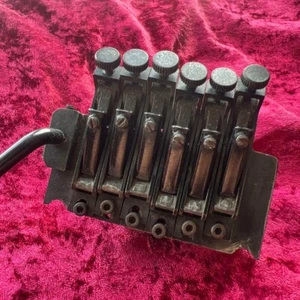 80s YAMAHA SG1300TS Limited Tremolo Bridge Black - Picture 1 of 8