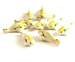 Color Amarillo Miniatura Casa de Muñecas Pequeño Koi Carpa Peces Cerámica Jardín Hadas Decoración - Imagen 1 de 7