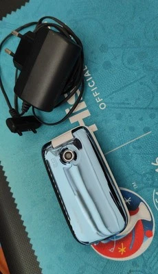 Telefono cellulare  SONY ERICSSON Z610i funzionante  - Immagine 1 di 4