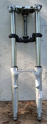 1985 1986 Honda Vt1100c Vt1100 Vt Shadow Front End Forks Triple Tree - Image 1 of 4