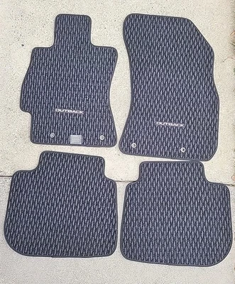 Juego de 4 alfombrillas originales OEM Subaru Outback 2015-2019 Outback J501SAL000 NUEVAS Foto 1 de 3