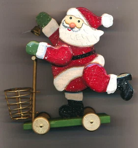X-Mas Deko-Figur "Weihnachtsmann auf Roller" Grösse: ca. 13x12x3,3 cm - Holz - Bild 1 von 1