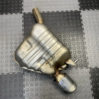 Silenciador sistema de escape trasero izquierdo Audi Q5 2013-2017 2,0 litros con punta OEM Foto 1 de 4