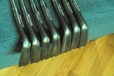 PXG 0311XP Black Gen6 Forged irons 5-PW,GW KBS TGI 70 reg graph -3/4" mid grips - Image 1 of 4