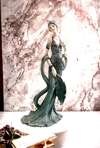 Lady Figurine Standing Holding Feather Silver & Black Broadway Belles June 60750 - Picture 1 of 8