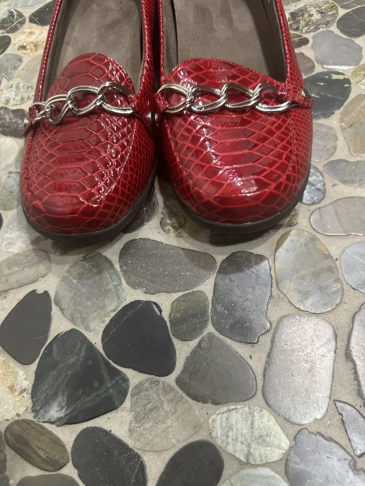 Zapato Vionic Alda Mujer Talla 10 Rojo Lagarto Cuero Plano Orthaheel Cadena Mocasín Foto 1 de 4